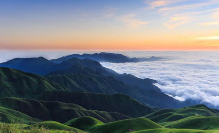 江西十大最好玩的地方，江西旅游必去十大景點